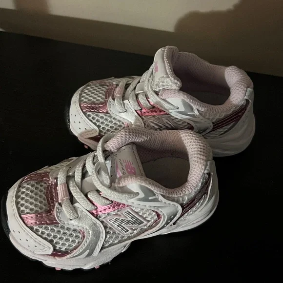 New Balance Kids White and Pink Athletic Sneakers - Picture 4 of 8